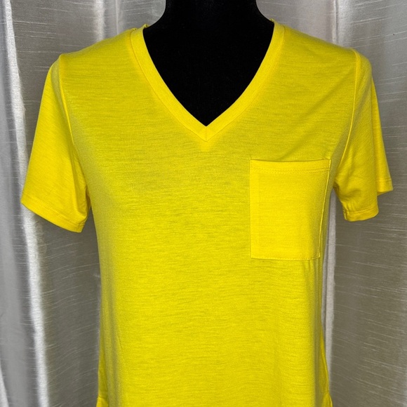 Ady P Yellow V Neck High Low Rayon Blend Womens S Short Sleeve T Shirt NWT - Picture 1 of 9